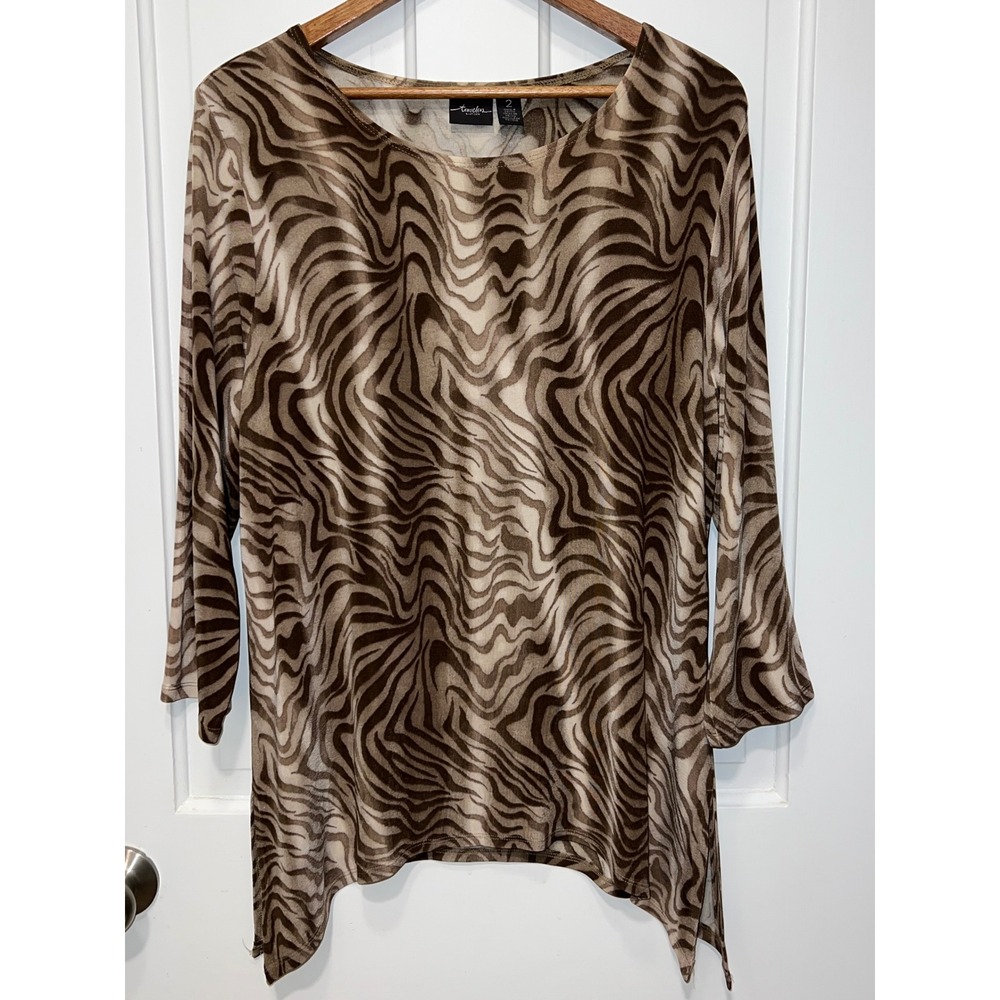 Travelers by Chicos 2 Brown Zebra Print Sharkbite Hem Tunic Top  Large